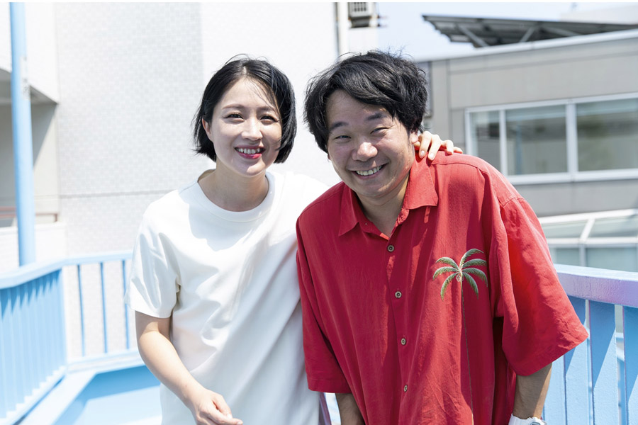 犬山紙子さんと夫の劔樹人さん【写真提供：扶桑社】