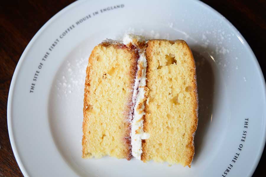 英オックスフォード「The Grand Cafe」の「ヴィクトリア・スポンジ・ケーキ」【写真：Getty Images】