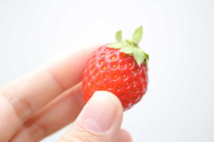 イチゴは先端の方が甘味がある（写真はイメージ）【写真：写真AC】
