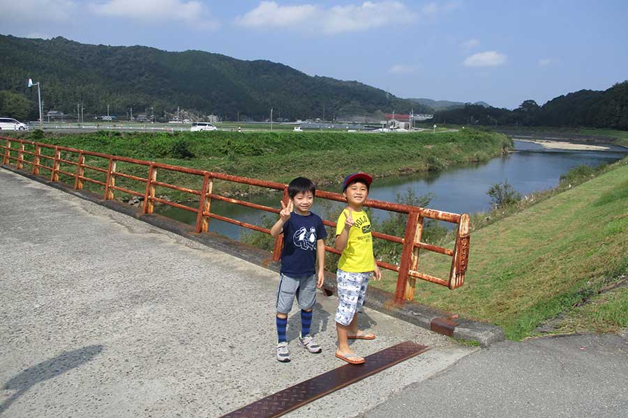お試し期間で徳島に友達ができたことが息子さんの「デュアルスクール」参加を後押しするきっかけに【写真提供：杉浦那緒子】