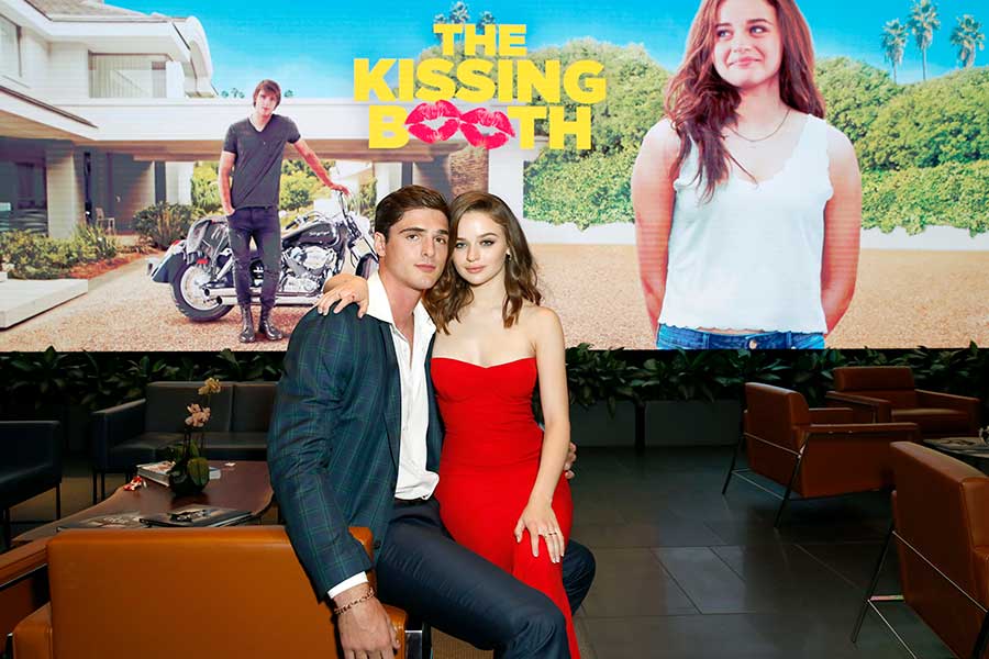2018年5月、『キスから始まるものがたり』のスクリーニングでジェイコブ・エロルディと【写真：Getty Images】