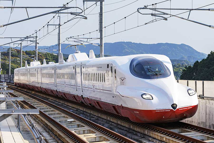 西九州新幹線「かもめ」【写真：九州旅客鉄道株式会社】