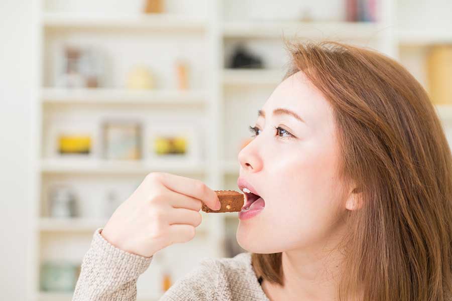 「チョコレートを食べすぎると鼻血が出る」は本当？（写真はイメージ）【写真：Getty Images】