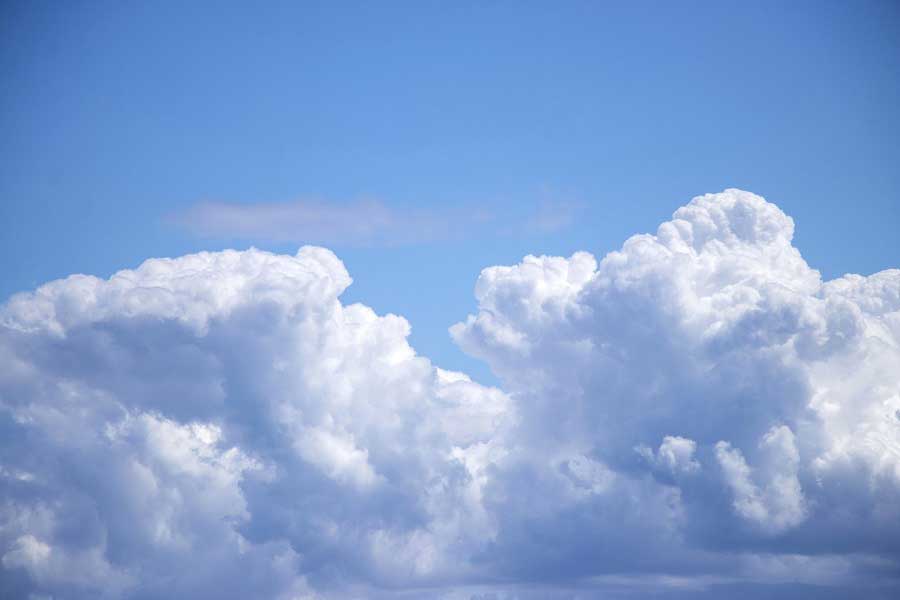 もくもくとした入道雲（写真はイメージ）【写真：写真AC】