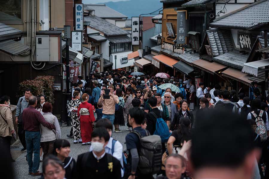 多くの人たちがひしめく京都【写真：Getty Images】