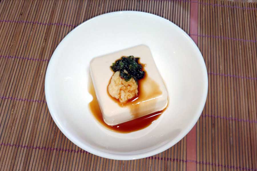 アプリケさんは日本の豆腐が大好き【写真：Hint-Pot編集部】