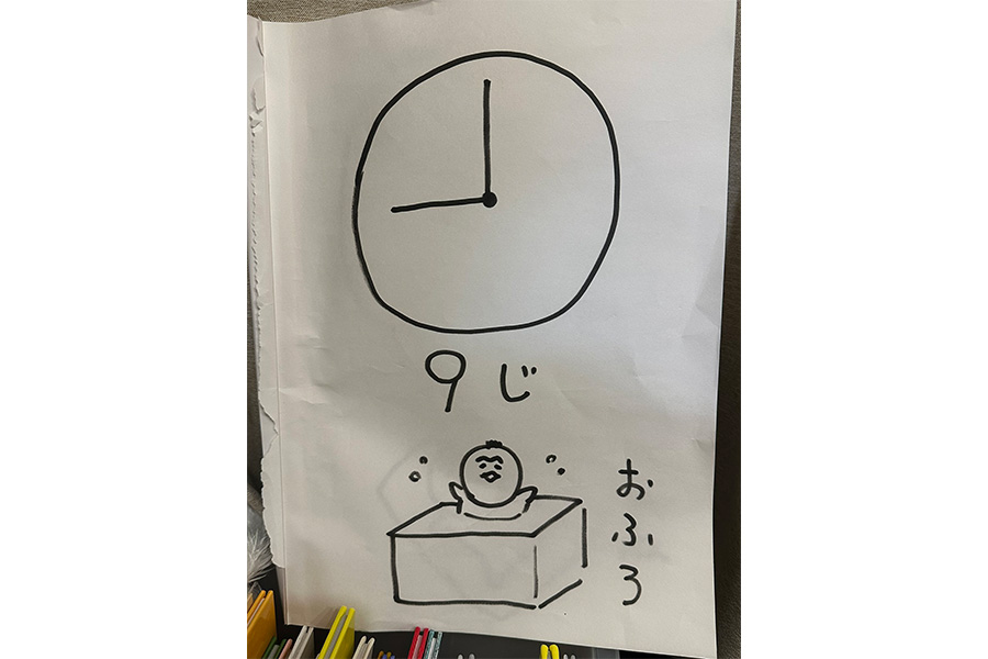 子どもに時間の感覚を教えるのに使っているという、手描きのイラストが話題に【写真提供：犬犬（@inu_eat_inu）さん】
