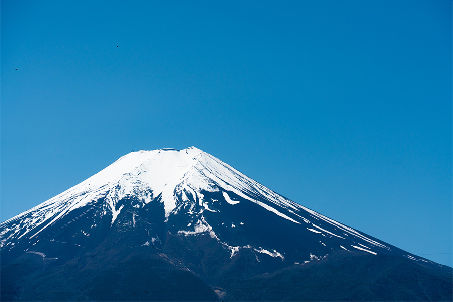 訪日外国人にも人気の日本が誇る富士山【写真：写真AC】