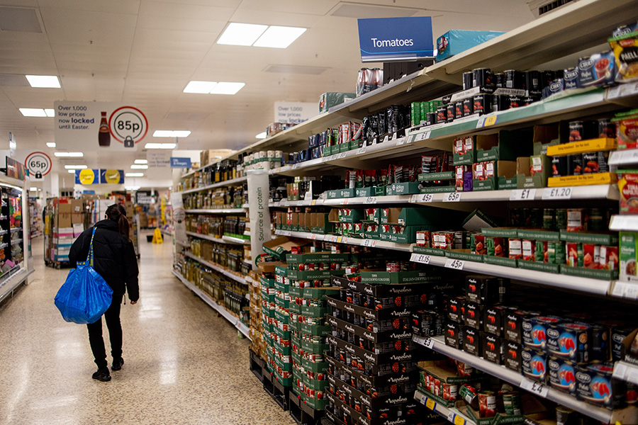 英国の大手スーパーマーケット「テスコ」の店内【写真：Getty Images】