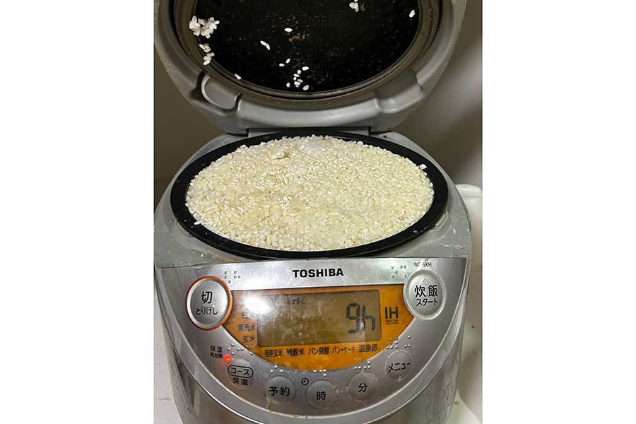 釜に入れた米の量はパパへの愛情の証し【写真提供：金子雅也（@GALA_KANEKO）さん】