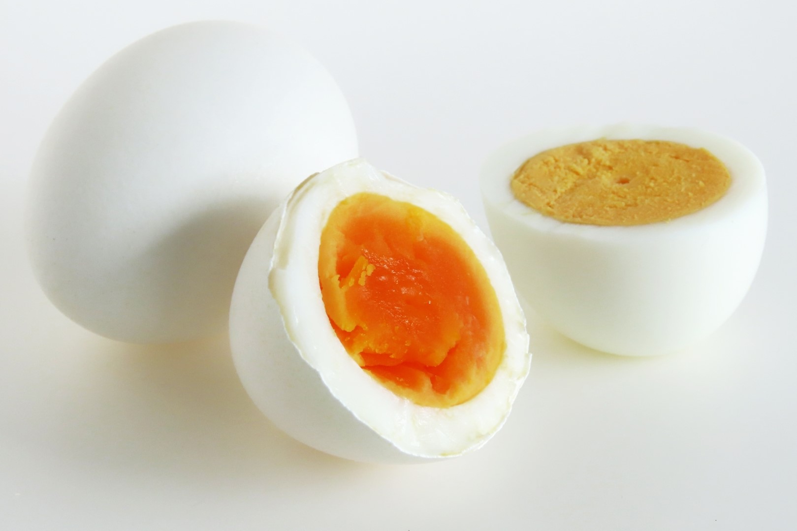 さまざまな料理に使えるゆで卵【写真：写真AC】