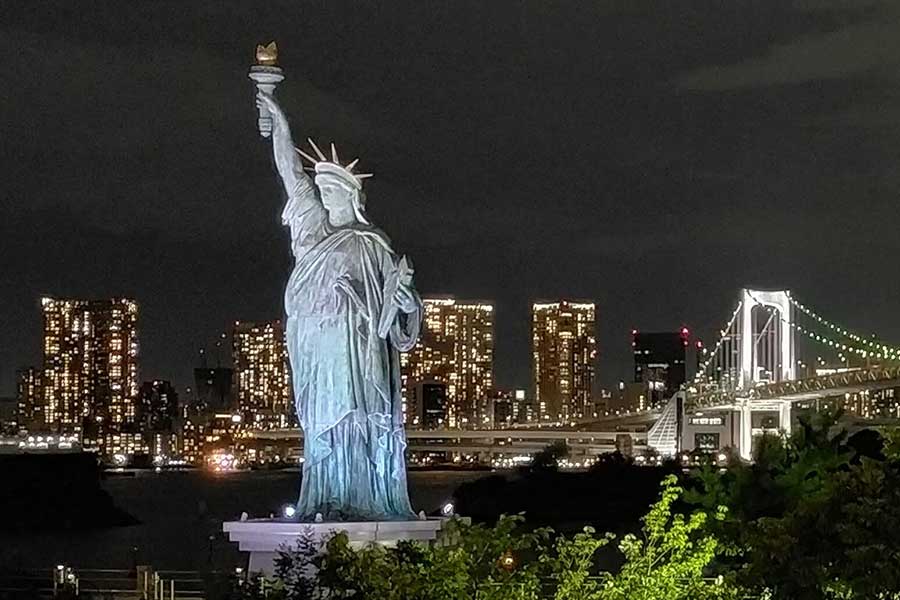 実はニューヨークではなく、パリの自由の女神像【写真：Hint-Pot編集部】