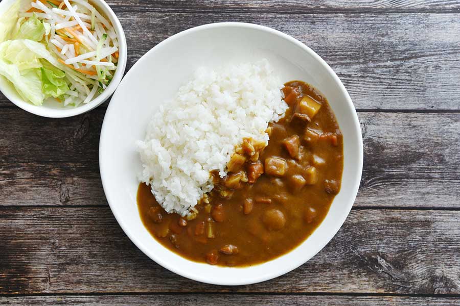 夏に食べたくなるカレー（写真はイメージ）【写真：写真AC】