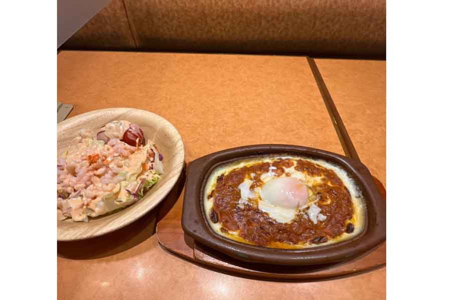 料理がそろうまで待って撮影【写真提供：本田（@Zundoko_3150）さん】