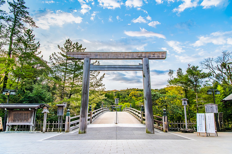 伊勢神宮【写真：PIXTA】