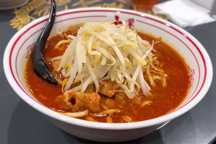 アマンディーヌさんのお兄さんが食べた激辛ラーメン（画像はスクリーンショット）