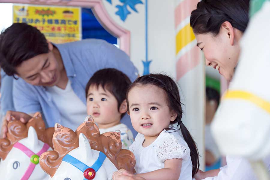 子どもには楽しい体験をさせたいが…（写真はイメージ）【写真：PIXTA】