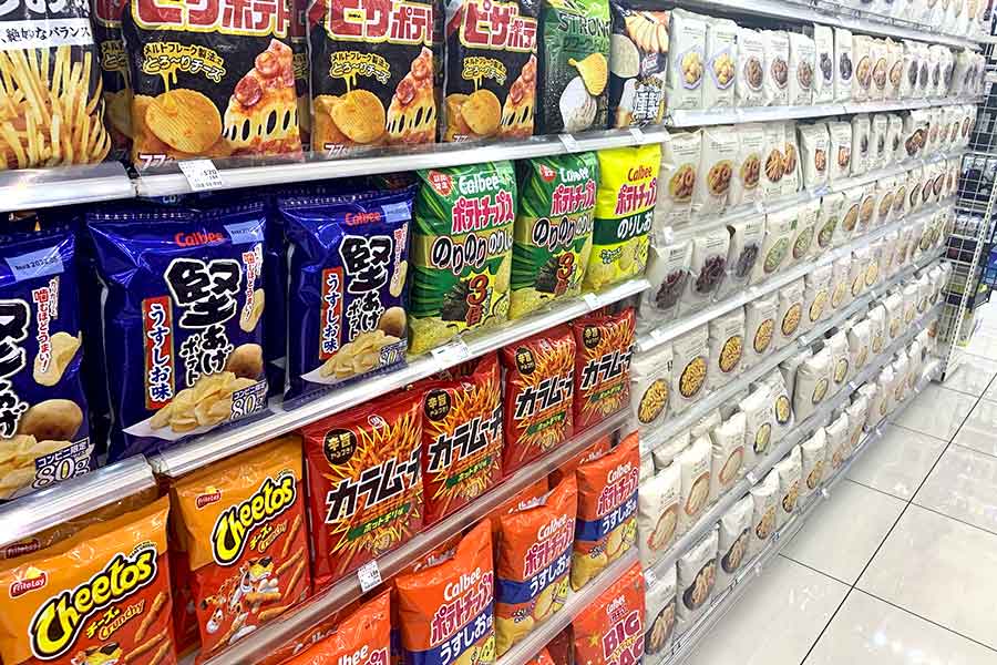 コンビニで買ったお菓子の量や大きさにドイツ人はやや不満げ（写真はイメージ）【写真：PIXTA】