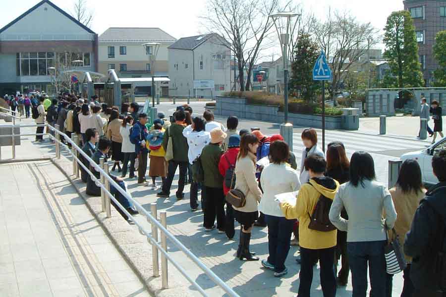 秩序を守る日本人（写真はイメージ）【写真：写真AC】