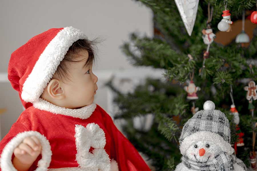 子どもたちが楽しみにしているクリスマス（写真はイメージ）【写真：写真AC】