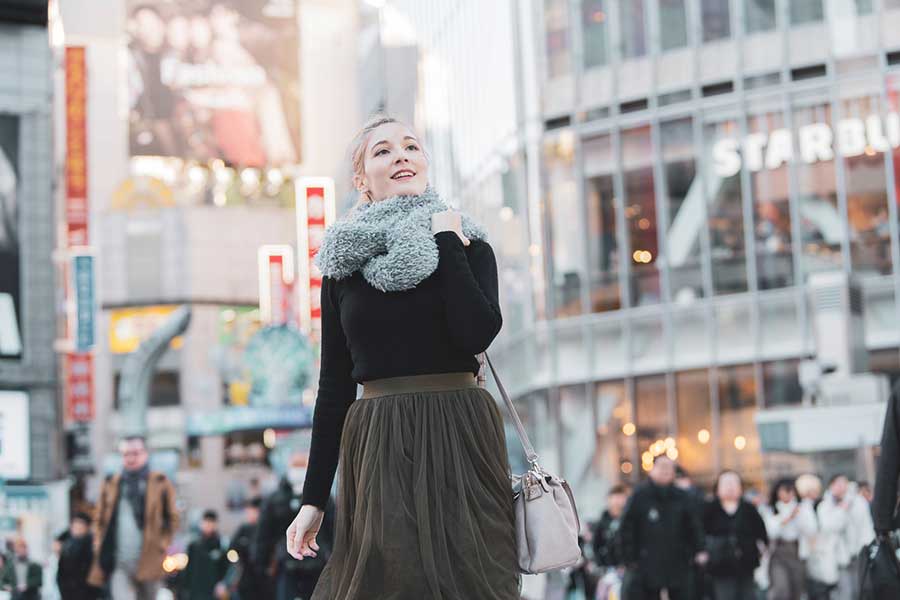 フランス人女性は、日本では女性ひとりでも安心して滞在できることに感激（写真はイメージ）【写真：PIXTA】