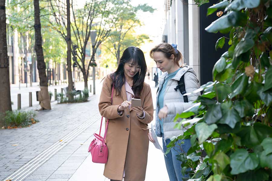 オーストラリア人女性は、日本人が相手の状況を見て接してくれることに感激（写真はイメージ）【写真：PIXTA】