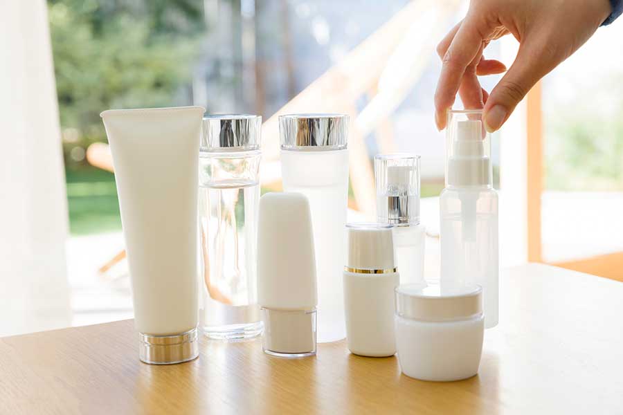 日本の基礎化粧品（写真はイメージ）【写真：PIXTA】