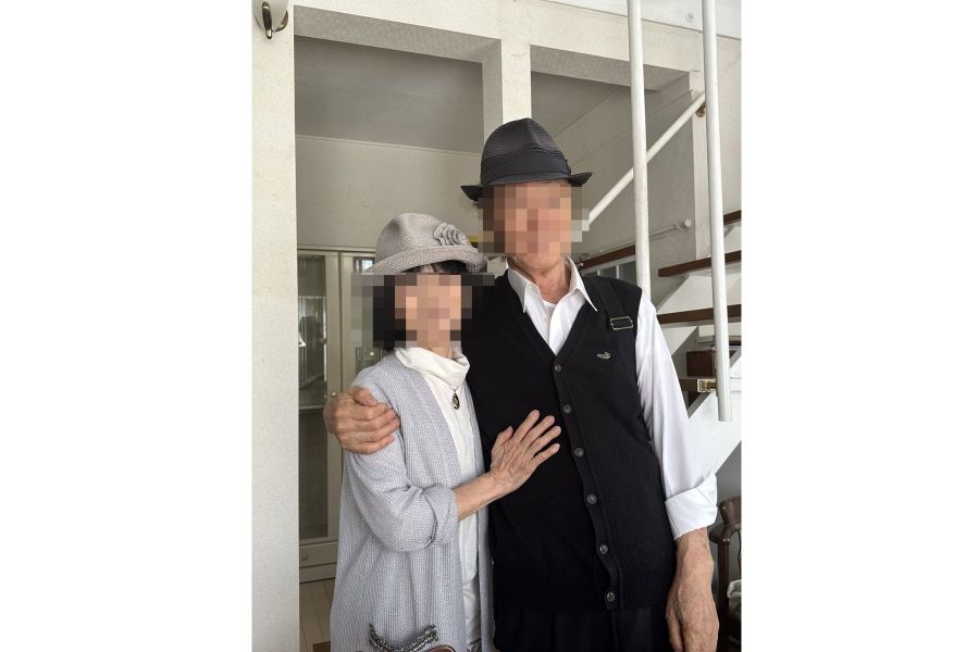 おしどり夫婦だという両親。ふたりともおしゃれ！【写真提供：しろちんLv.57（@shiroshiro79）さん】