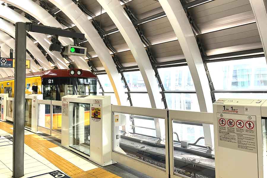 フランス人女性は日本の駅や電車の清潔さに感激（写真はイメージ）【写真：写真AC】