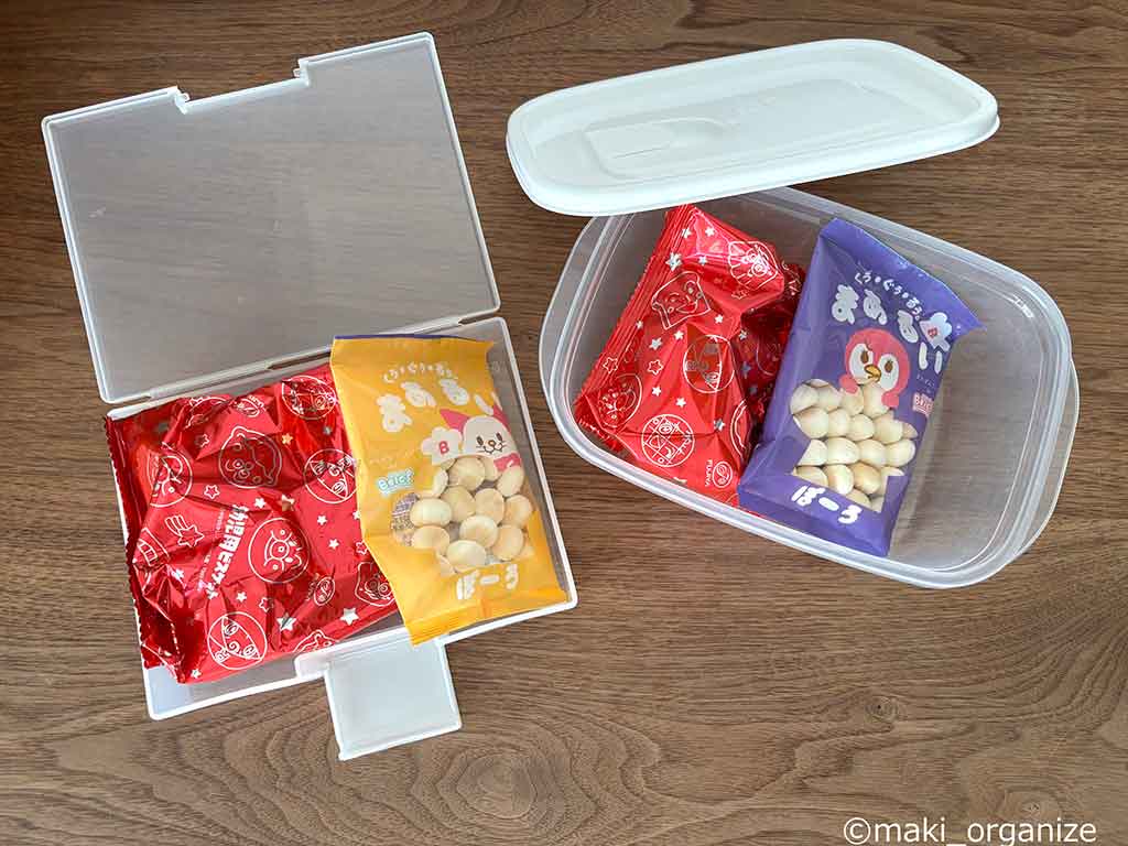 はがきケースなら、かさばらず便利！【写真：伊藤まき】