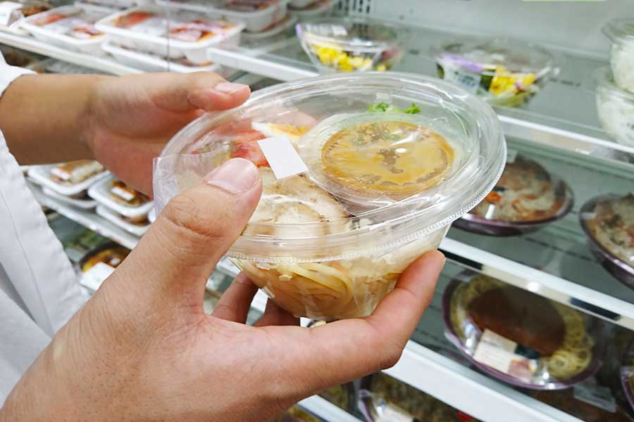アメリカ人女性は、日本のコンビニに売っている食べ物も「おいしい」と感激（写真はイメージ）【写真：写真AC】