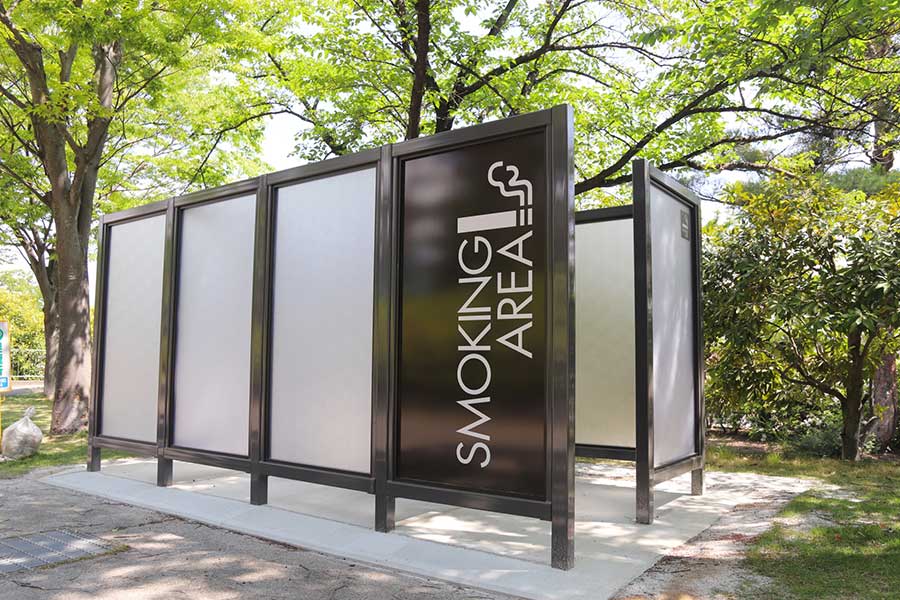 フランス人が日本で少ないと感じた屋外での禁煙スペース（写真はイメージ）【写真：写真AC】