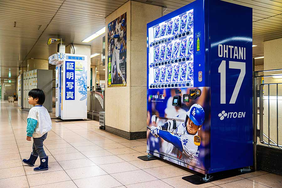 日本のあらゆる場所で見かける大谷翔平選手の広告【写真：IMAGO／ZUMA Press Wire】