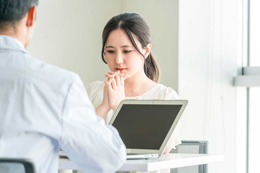 まずは、全国各地にあるがん相談支援センターに相談を（写真はイメージ）【写真：PIXTA】