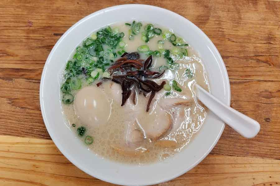 とんこつラーメン（写真はイメージ）【写真：写真AC】