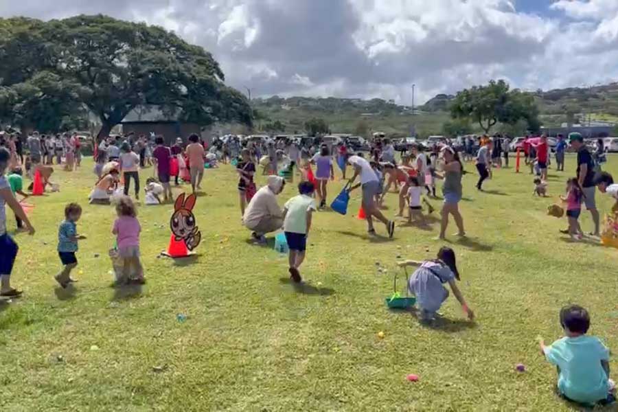 ハワイで行われた今年のイースターイベント。お菓子詰め合わせセットが当たり、子どもたちは大喜び【写真:i-know】