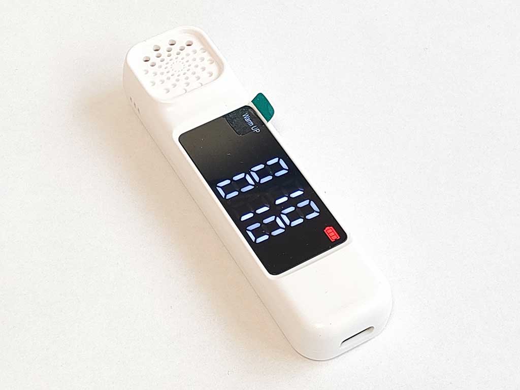 アルコール検知器で陽性のドライバーに運転させる危険な事業者も（写真はイメージ）【写真：写真AC】