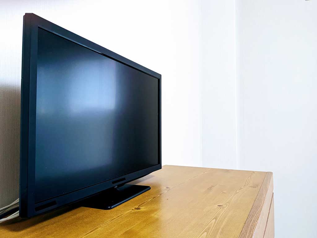 客室に置いてあるテレビを持ち帰ってしまう人も（写真はイメージ）【写真：写真AC】