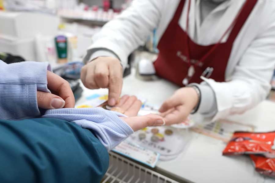 買い物の際、小銭を使う日本人にびっくり！（画像はスクリーンショット）