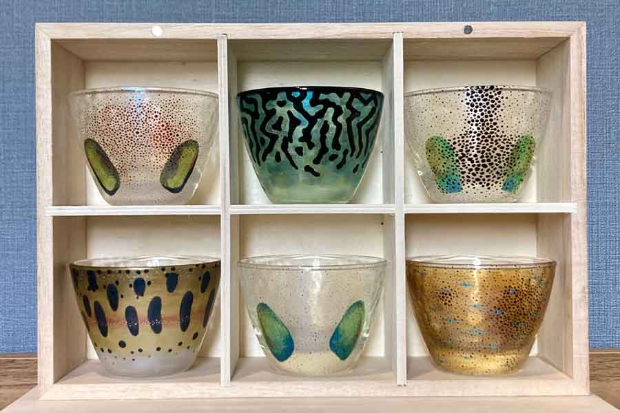 きりこさんが生物をモチーフに作ったグラス【写真提供：きりこ　止まらない飲酒@zou3paopaoさん】