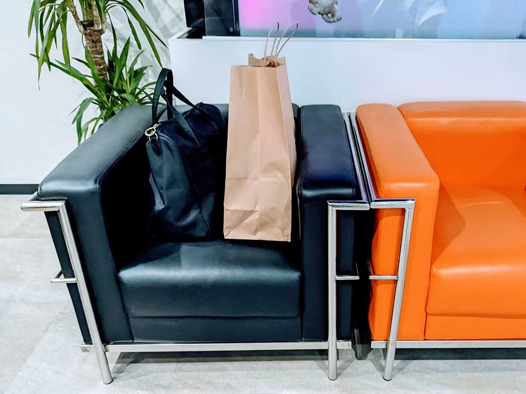 アメリカ人は、日本では荷物を置きっぱなしにしていても「盗まれる気がしない」と感動（写真はイメージ）【写真：写真AC】