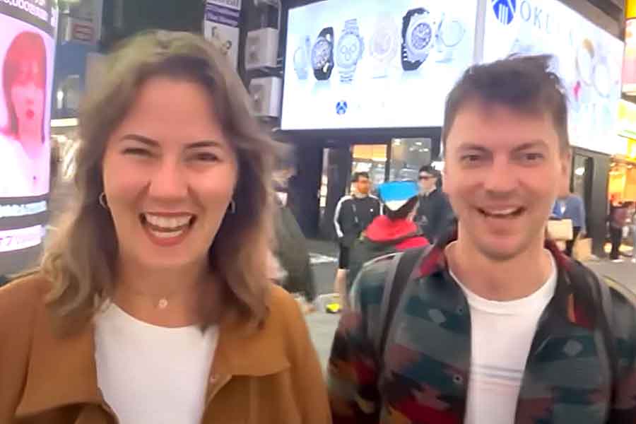 ドイツ人の(左から)ジェシカさんとマーヴィンさん(スクリーンショット)