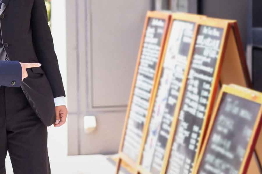 飲食店などを利用した際、アメリカ人は日本と地元の価格にあまり差がないと実感（写真はイメージ）【写真：写真AC】