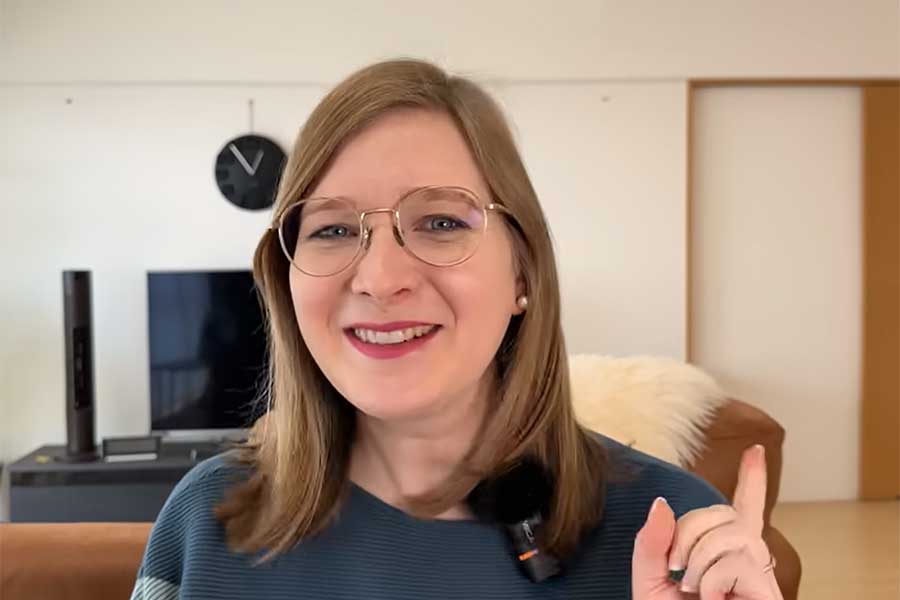 ドイツ人YouTuberのレナさん（スクリーンショット）