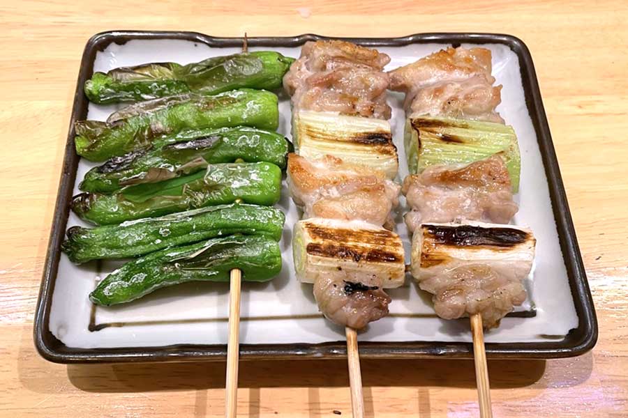 栄養バランスで言えば、ねぎまがおすすめ。シシトウ串があるとさらに良し（写真はイメージ）【写真：写真AC】