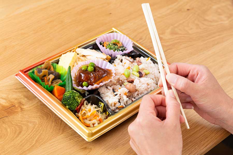 外国人でも気軽に買えるコンビニの食べ物（写真はイメージ）【写真：PIXTA】