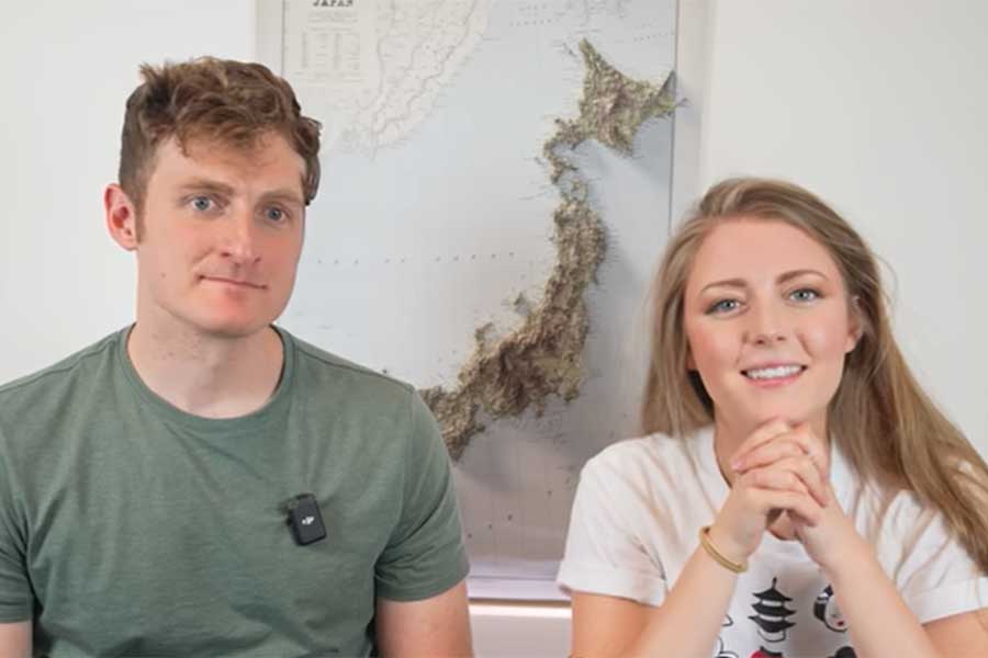 日本の旅の魅力を語ったジェイソンさん（左）とリネルさん（スクリーンショット）