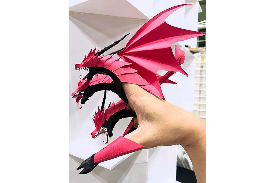 1か月前に制作。レベルアップした“ユビドラゴン”【写真提供：紙龍-SiRYU-（@SiRYU000）さん】