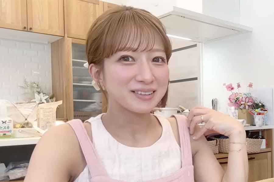 視聴者の質問に答える、辻希美さん（スクリーンショット）