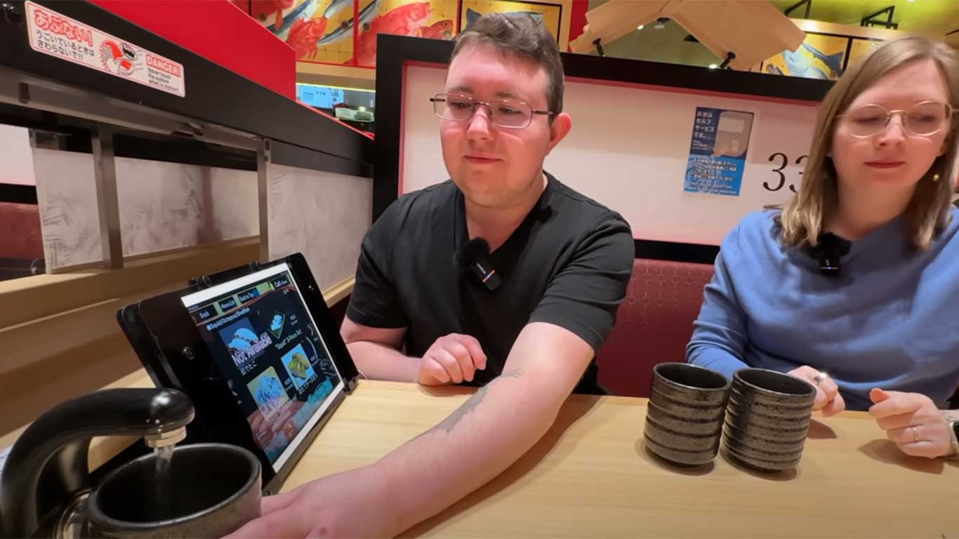 テーブルごとにある温水供給システムに感激（スクリーンショット）